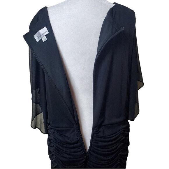 Plus Size Fitted Runched Black Dress with Sparkling Embellishments Size 3XL - Picture 8 of 12